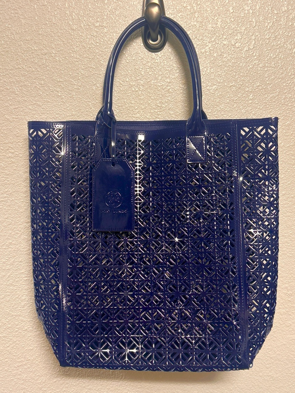 Tory Burch Navy Blue Laser-Cut Tote Bag with Tag ID Tag - Picture 2 of 9